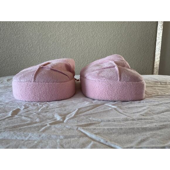 Conair Body Benefits Foot Vibes Battery Operated Massaging Slippers Womens OS - Picture 9 of 13